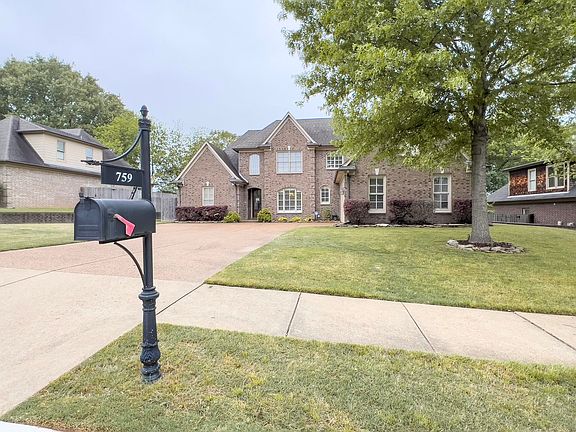 2nd image of 759 Magnolia Garden Cv