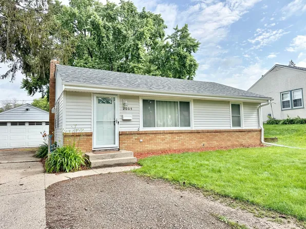 2005 Northwood Dr, North Saint Paul, MN 55109