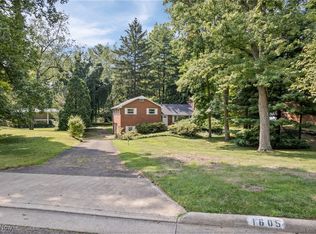 1605 Hillbrook Ave SE, North Canton, OH 44709