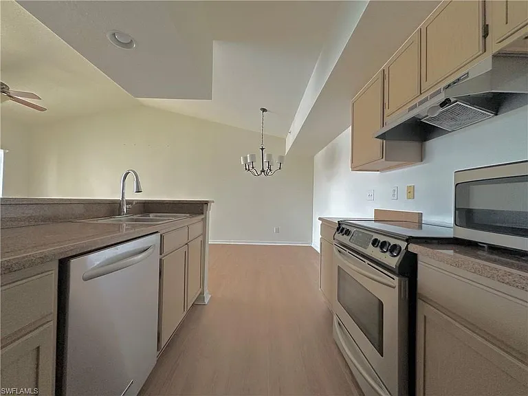 4700 Saint Croix Ln #335 — Photo 17