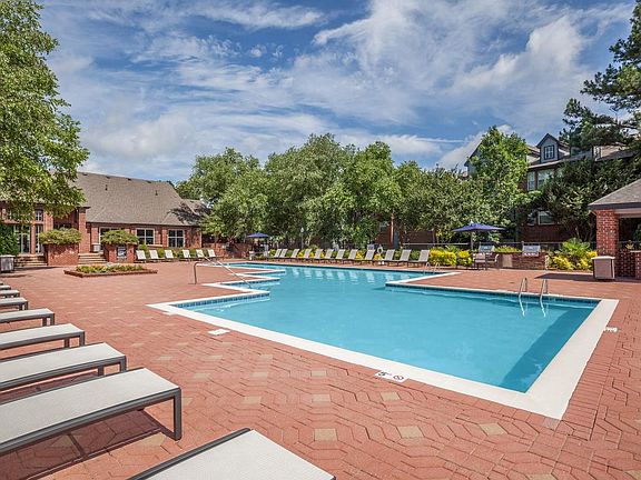 3rd image of 2100 Woodway Hills Dr #516
