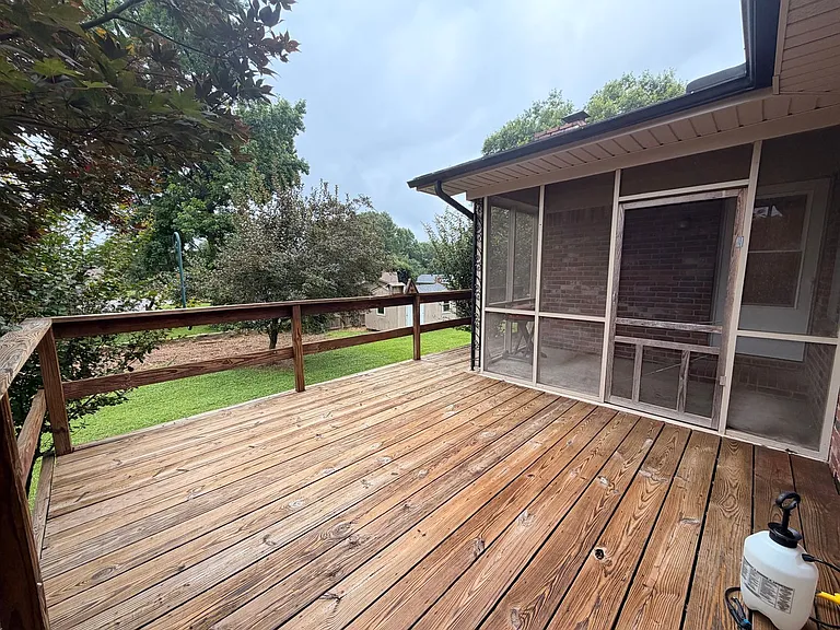 319 Tanglewood Dr — Photo 15