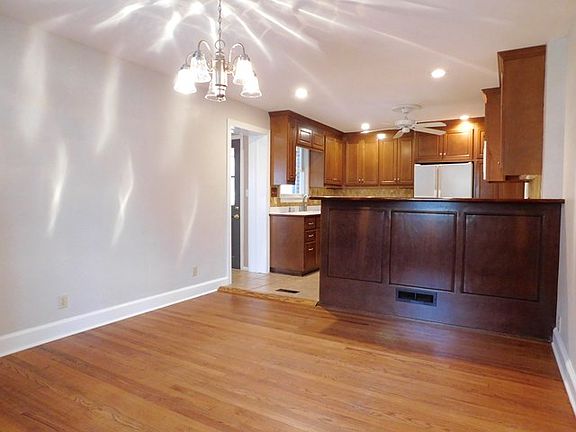 5th image of 2729 Northwoods Dr