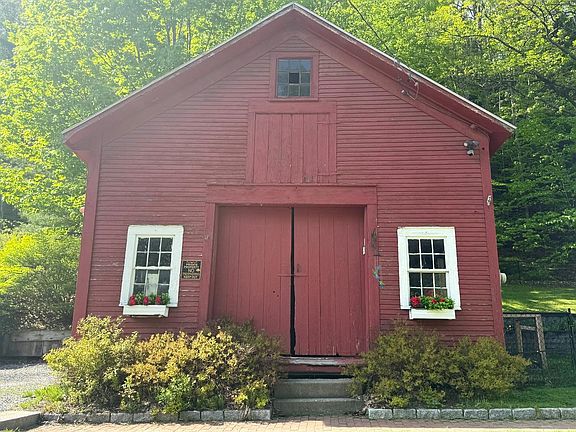 2nd image of 2147 North Williston Road