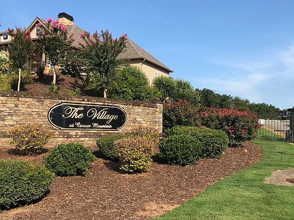 3rd image of 198 Village Dr