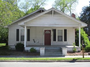 107 W Howard St, Glennville, GA 30427