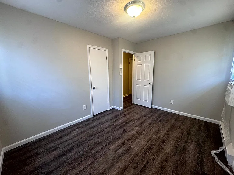 927 Fiske Dr — Photo 11