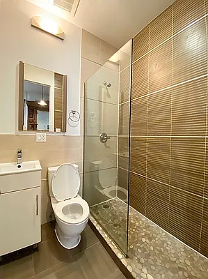 Rented by Nooklyn NYC LLC | media 8