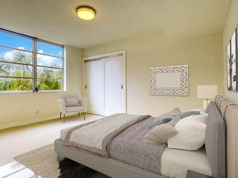 535 Oaks Dr #510 — Photo 8