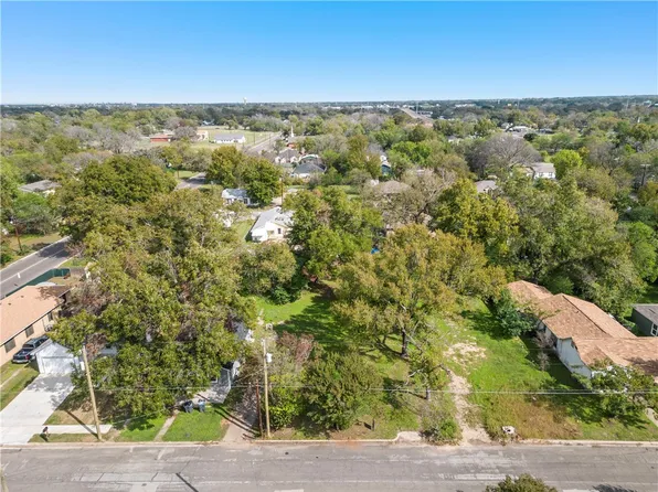921 Dawson St, Waco, TX 76704