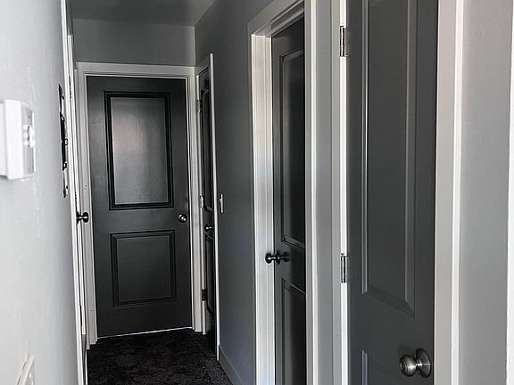 4th image of 1519 Brookvale Dr APT 3