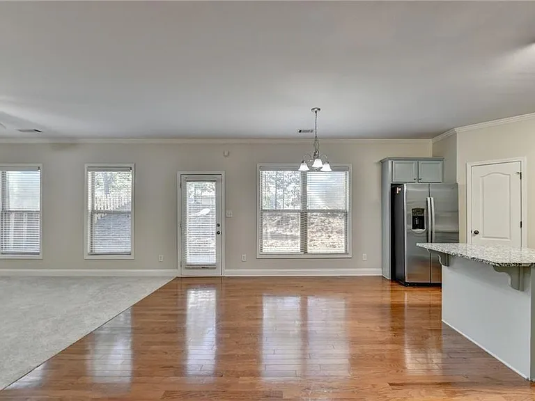 522 Suwanee Oaks Dr — Photo 27