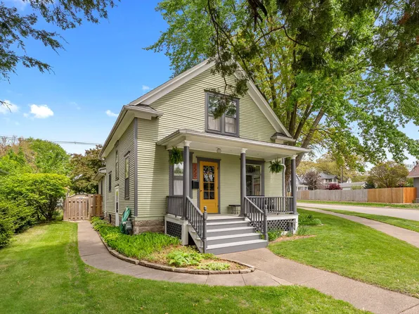 1559 Washington St, Muscatine, IA 52761