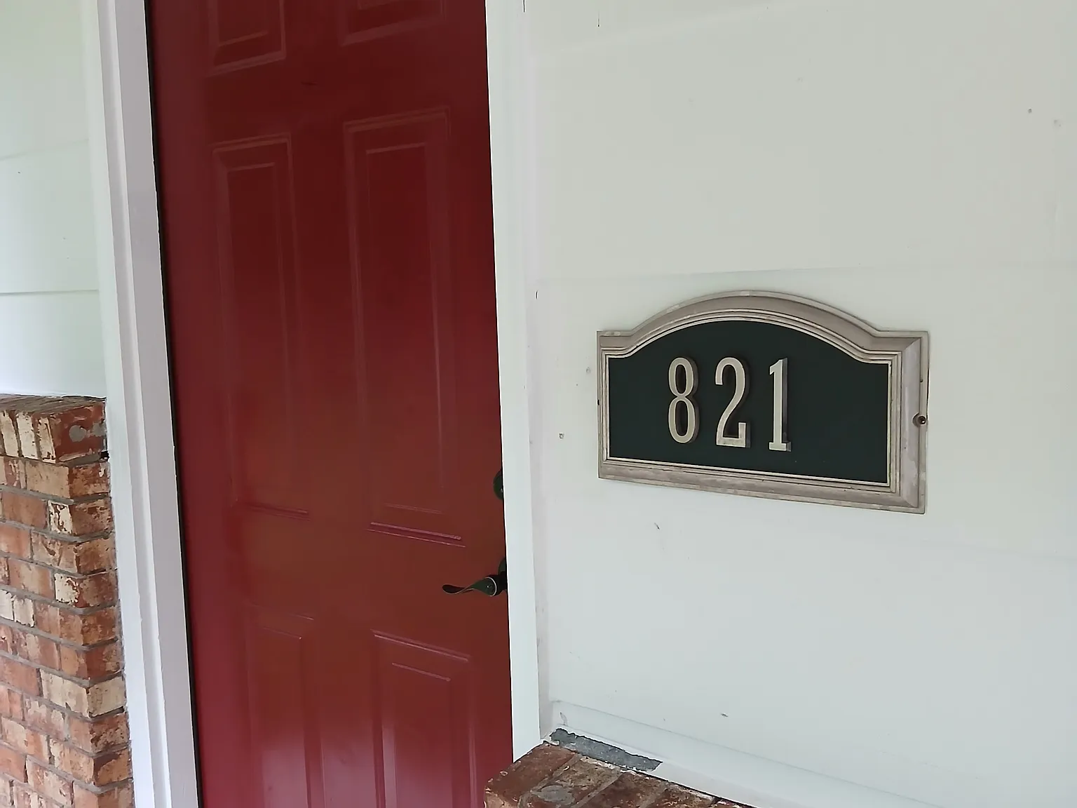 3 bed, 1115 sqft, $1,350 — Photo 2