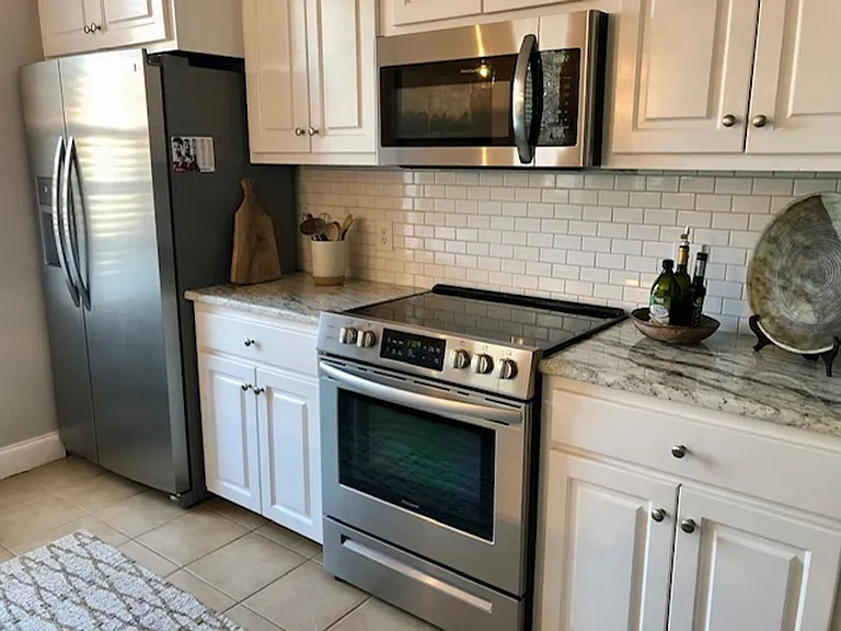 732 Southpointe Commons Loop — Photo 3