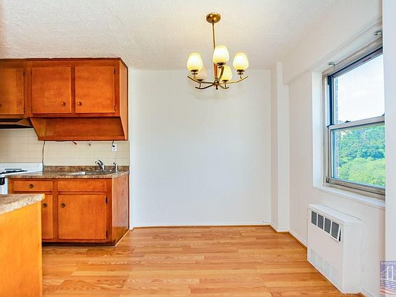 5th image of 3125 Tibbett Ave APT 9G