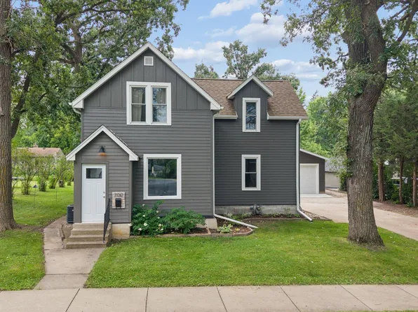 700 2nd Ave SW, Hutchinson, MN 55350