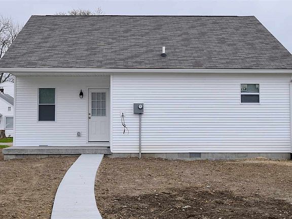 2nd image of 1011 Arvin Ave
