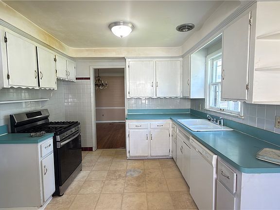 4th image of 3074 Keswick Rd