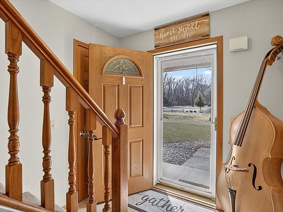 3rd image of 5454 Vrooman Rd