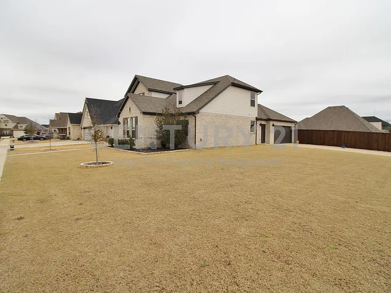 218 Mockingbird Dr — Photo 12