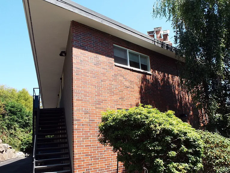 2501 Thorndyke Ave W #303 — Photo 24