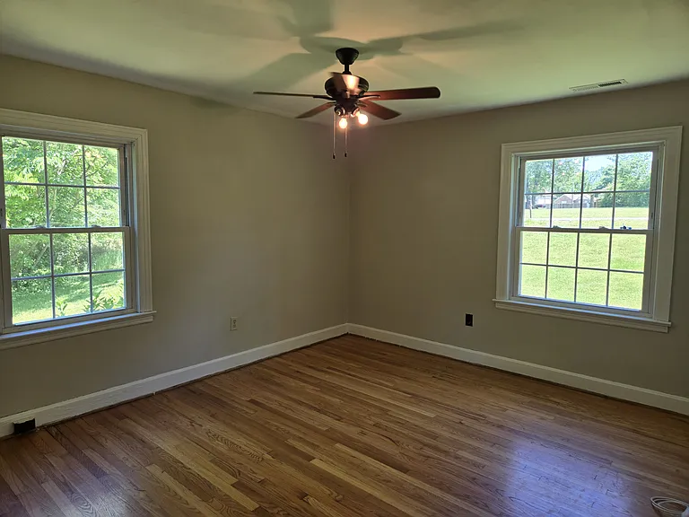 2034 Lake Rd — Photo 4