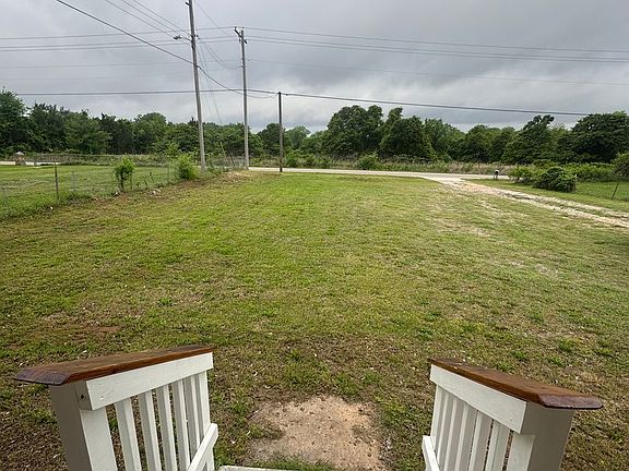 4th image of 3300 S Post Rd