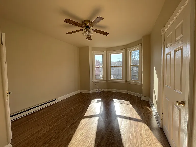 616 W Franklin St #2 — Photo 9