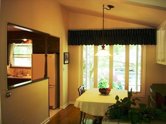 Dining Rm