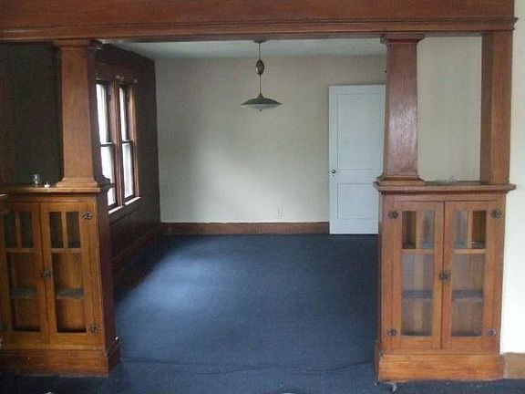 2nd image of 1352 Kensington Ave