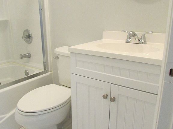 4th image of 302 S Broad St #3SBRO