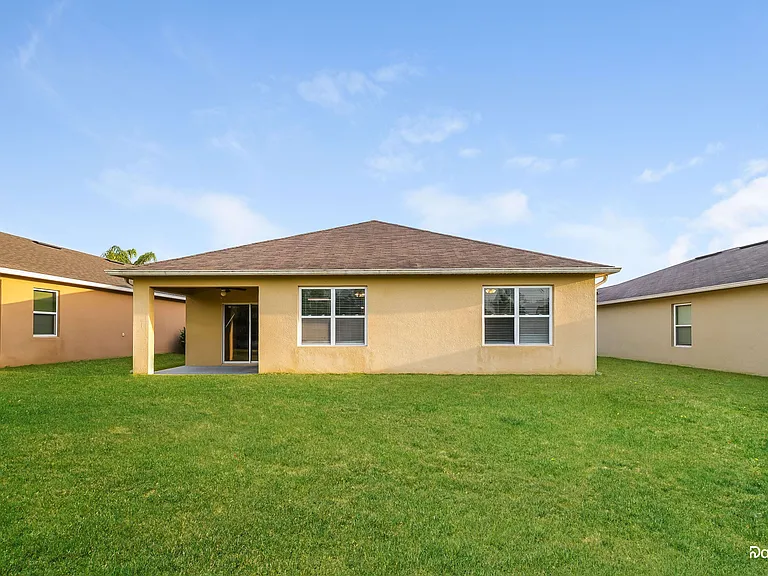 2330 Sequoia Way — Photo 15