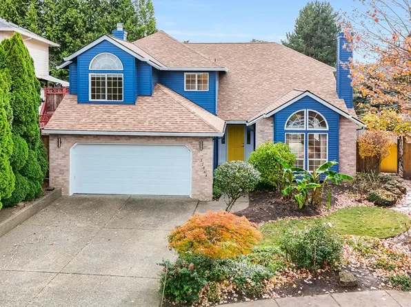 12064 SE Grand Vista Dr, Clackamas, OR 97015