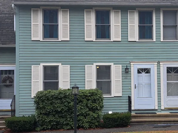 11 Greenough Road #20, Plaistow, NH 03865