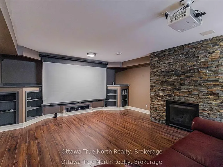 1530 Lords Manor Ln — Photo 40