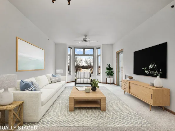 301 Harbour Town Dr APT 329, Madison, WI 53717