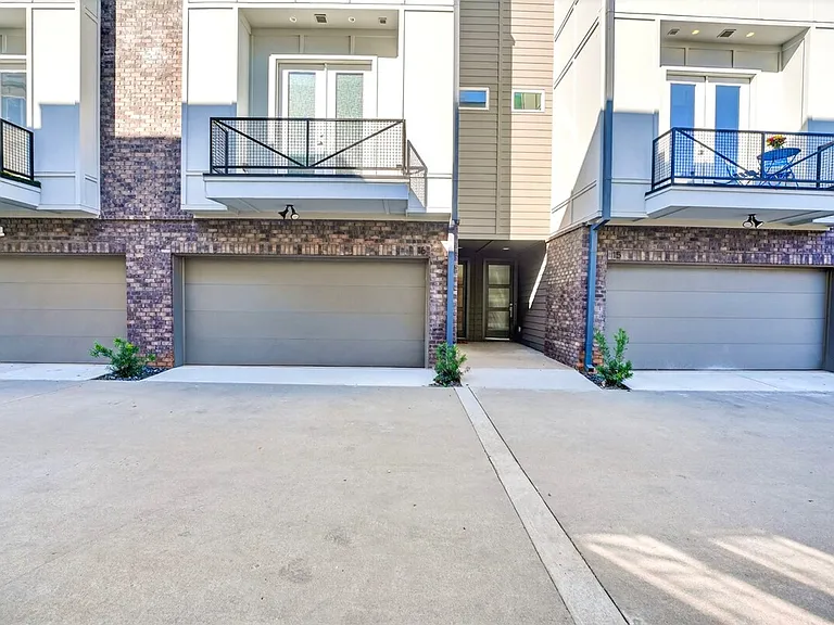 1680 Memorial Dr SE #ID1388269P — Photo 35