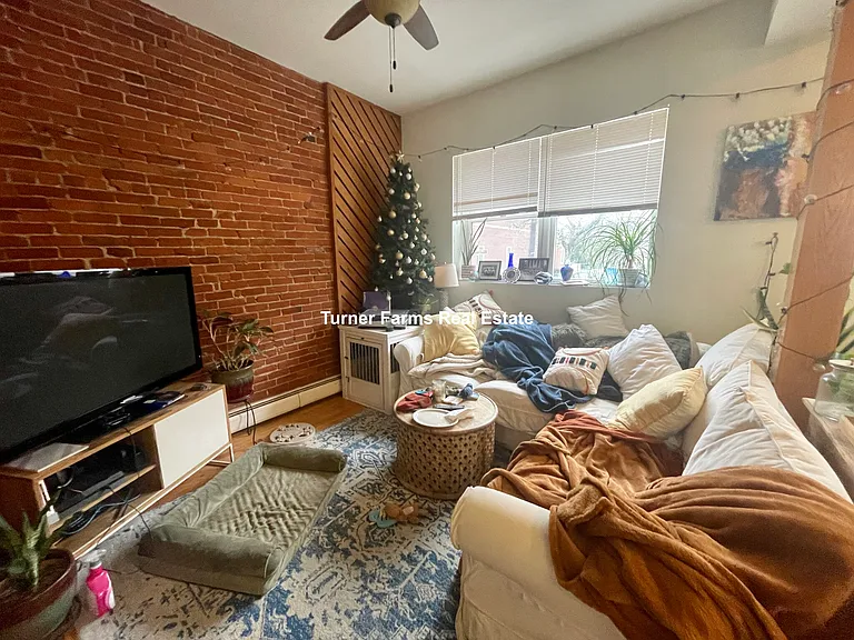 106 Central St #1A — Photo 8
