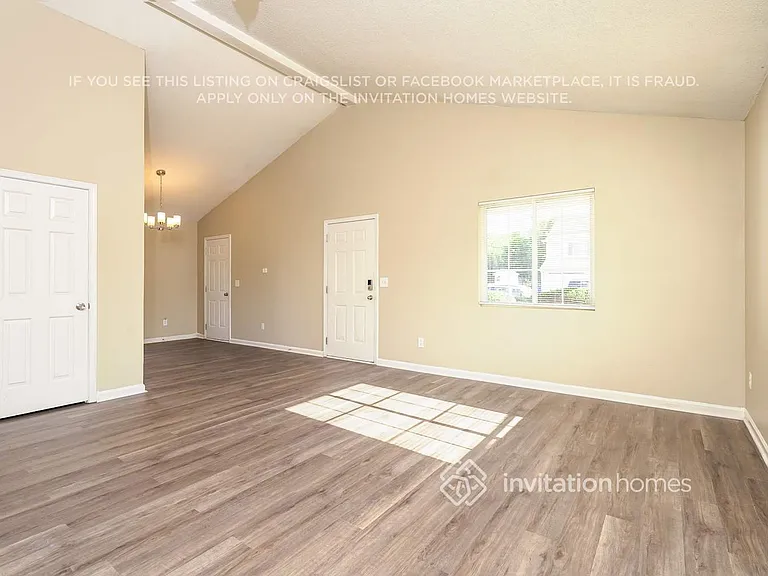 3789 Foxton Dr — Photo 5