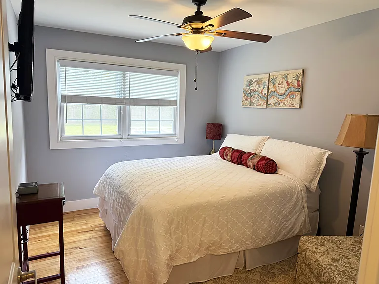 36 Matthews Dr — Photo 16