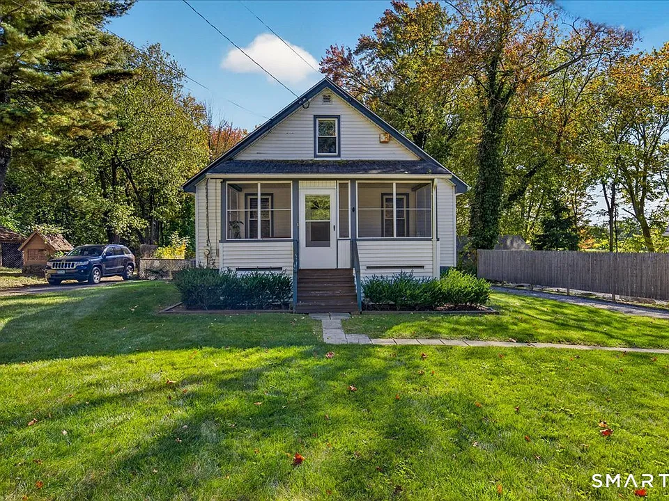 240 Derby Ave