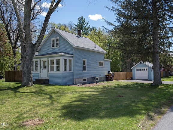 2nd image of 84 Pashley Road