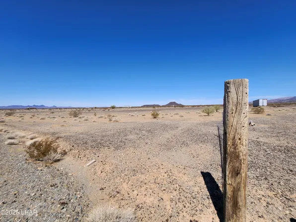 55577 Golden Way, Vicksburg, AZ 85348