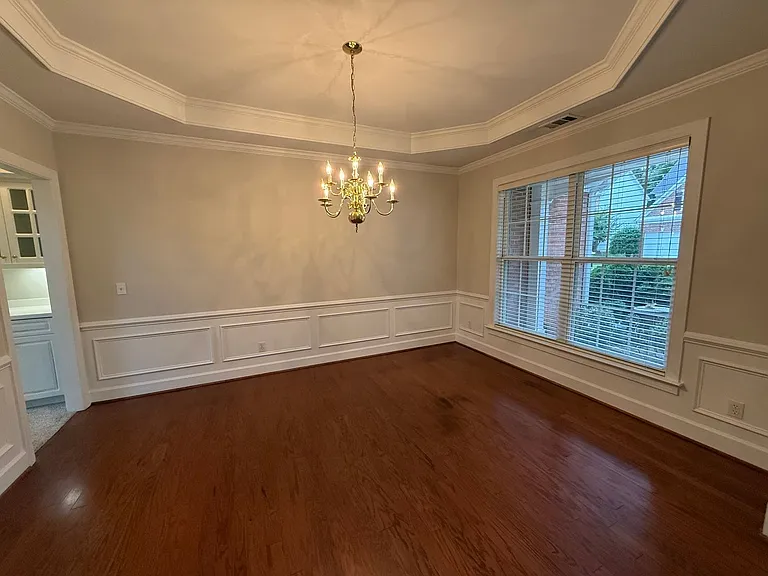 11 Treyburn Ct — Photo 2