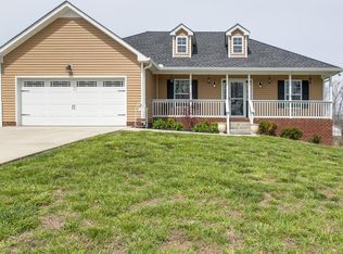 523 Cassie Ln, White Bluff, TN 37187