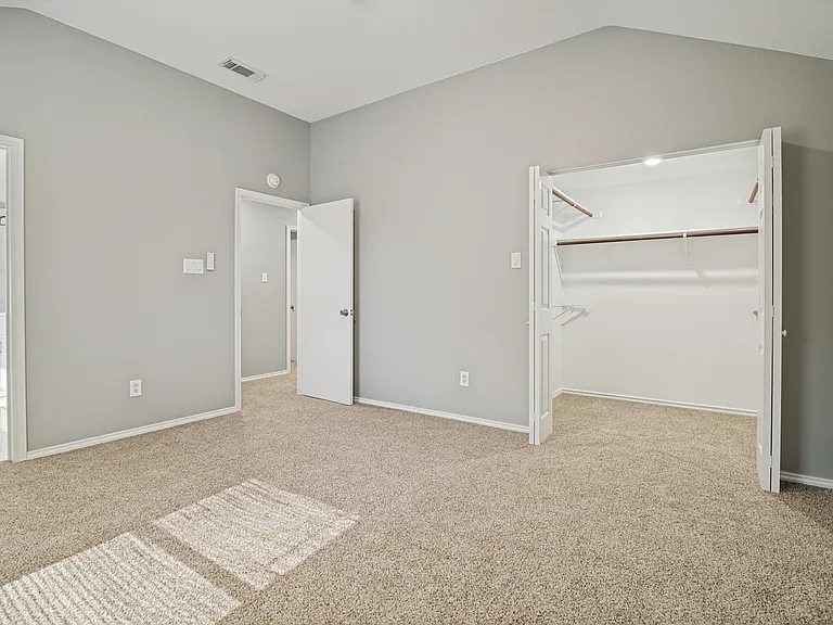 2700 Cornell Dr — Photo 22