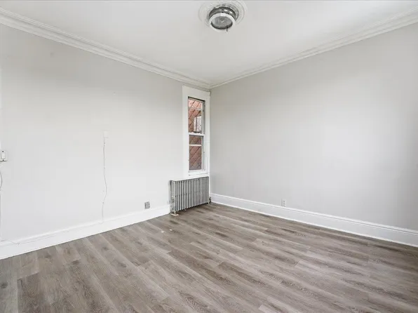 335 47th Street image 5 of 19