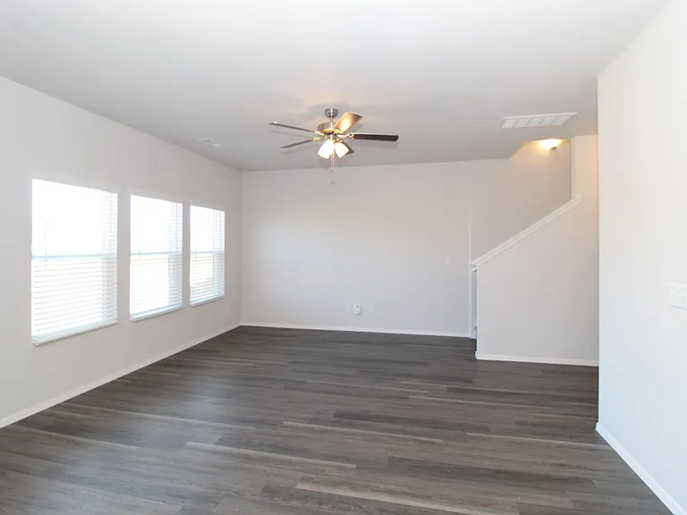 3321 Gulley Ln — Photo 4