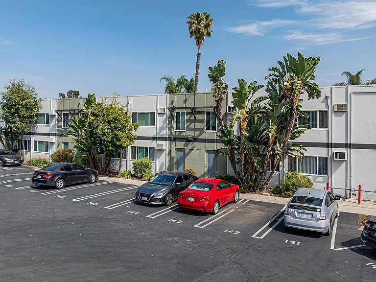 The Marquee Apartments — Photo 15